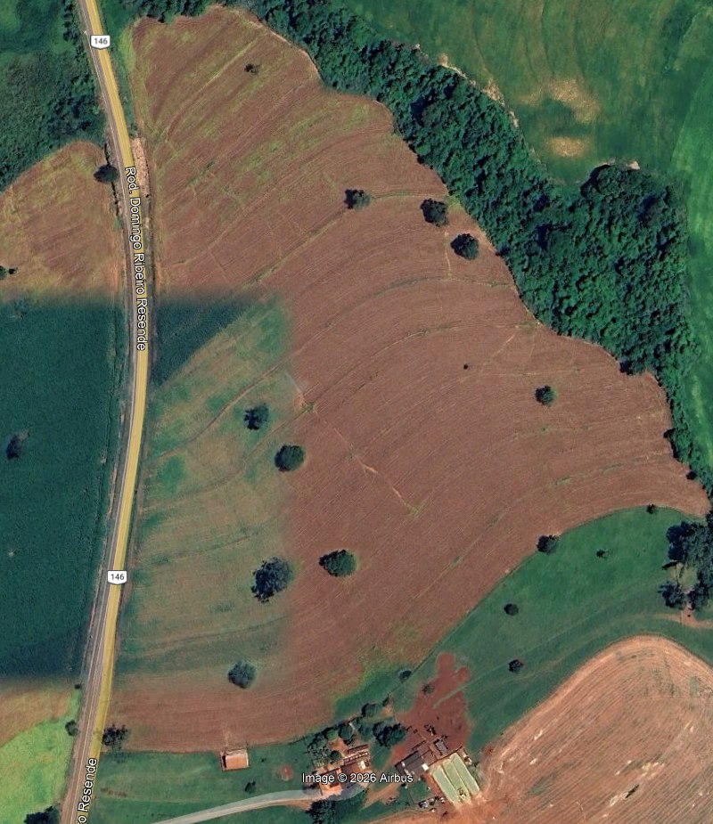 Análise inicial do terreno via imagem de satélite